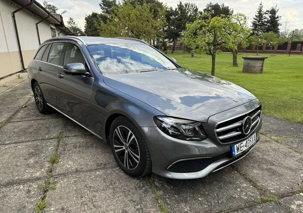 samochody osobowe Mercedes-Benz Klasa E cena 149900 przebieg: 76000, rok produkcji 2019 z Łaskarzew